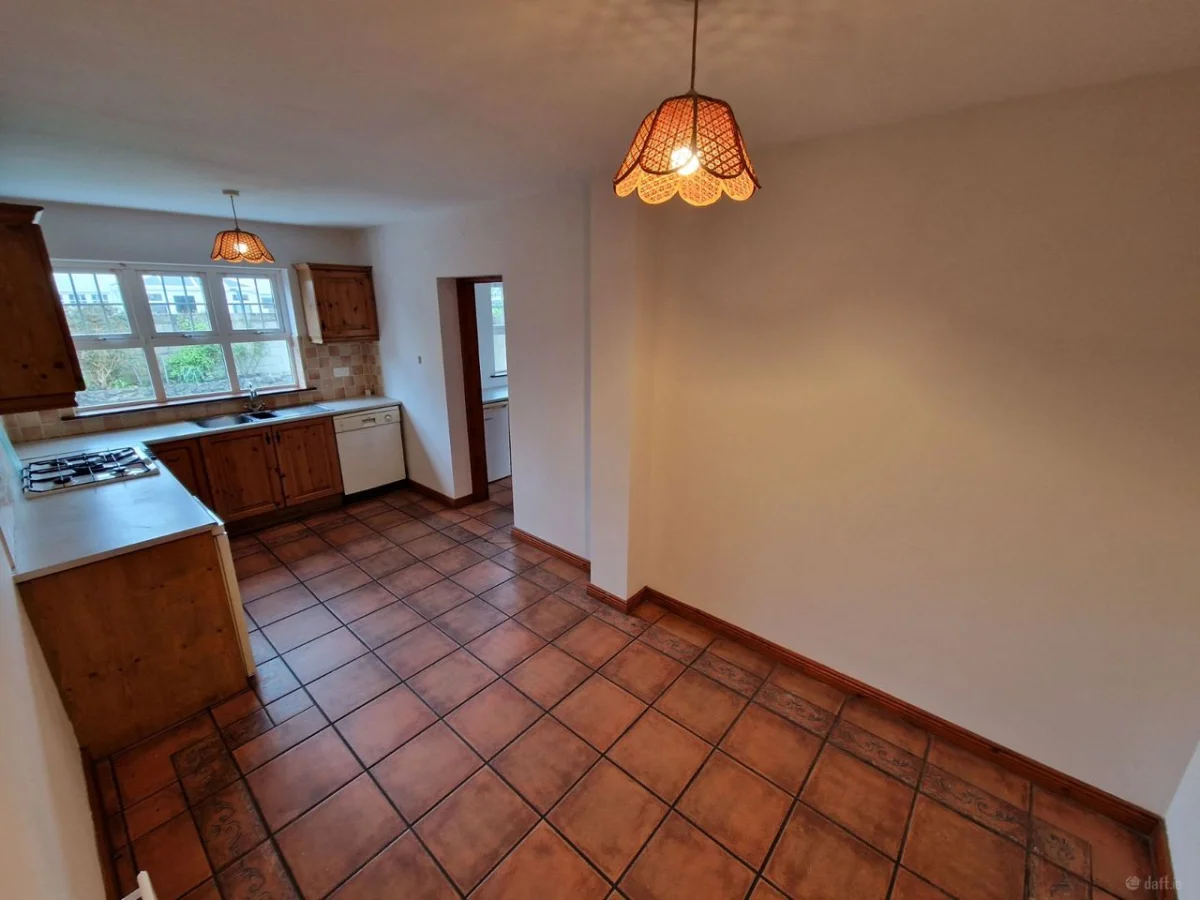 39 Greenview Close, Glencairin, Dooradoyle, Co. Limerick - Image 7