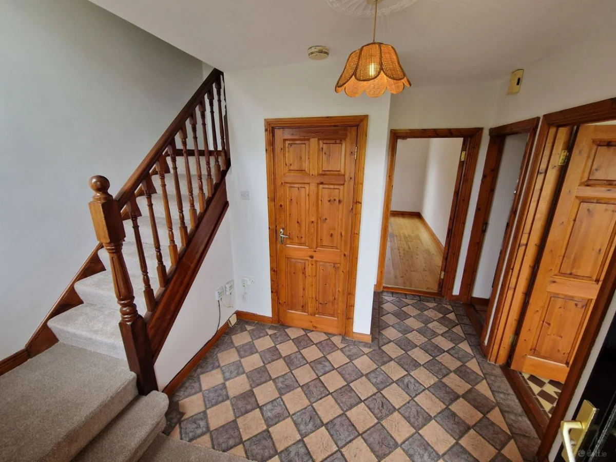 39 Greenview Close, Glencairin, Dooradoyle, Co. Limerick - Image 3