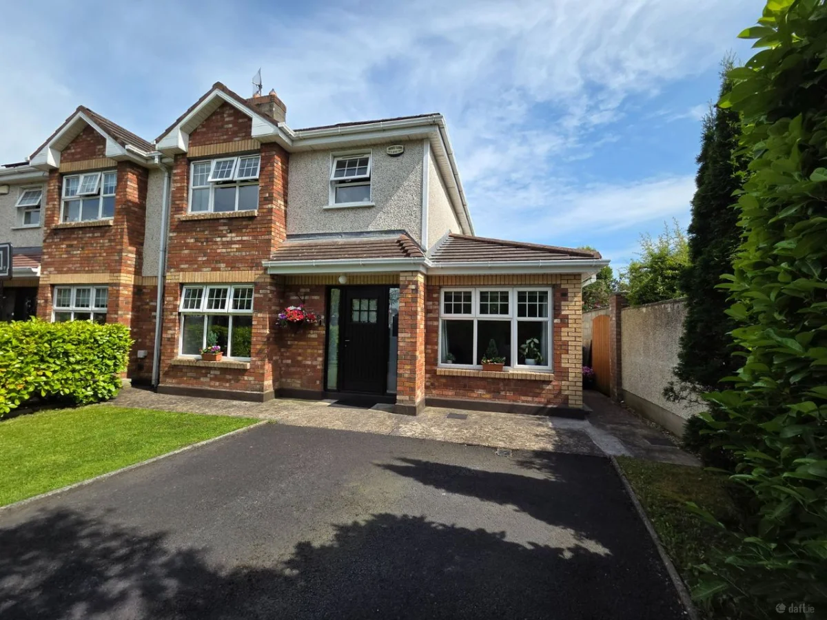 8 Cherry Drive, Glencairin, Dooradoyle, Co. Limerick - Image 4