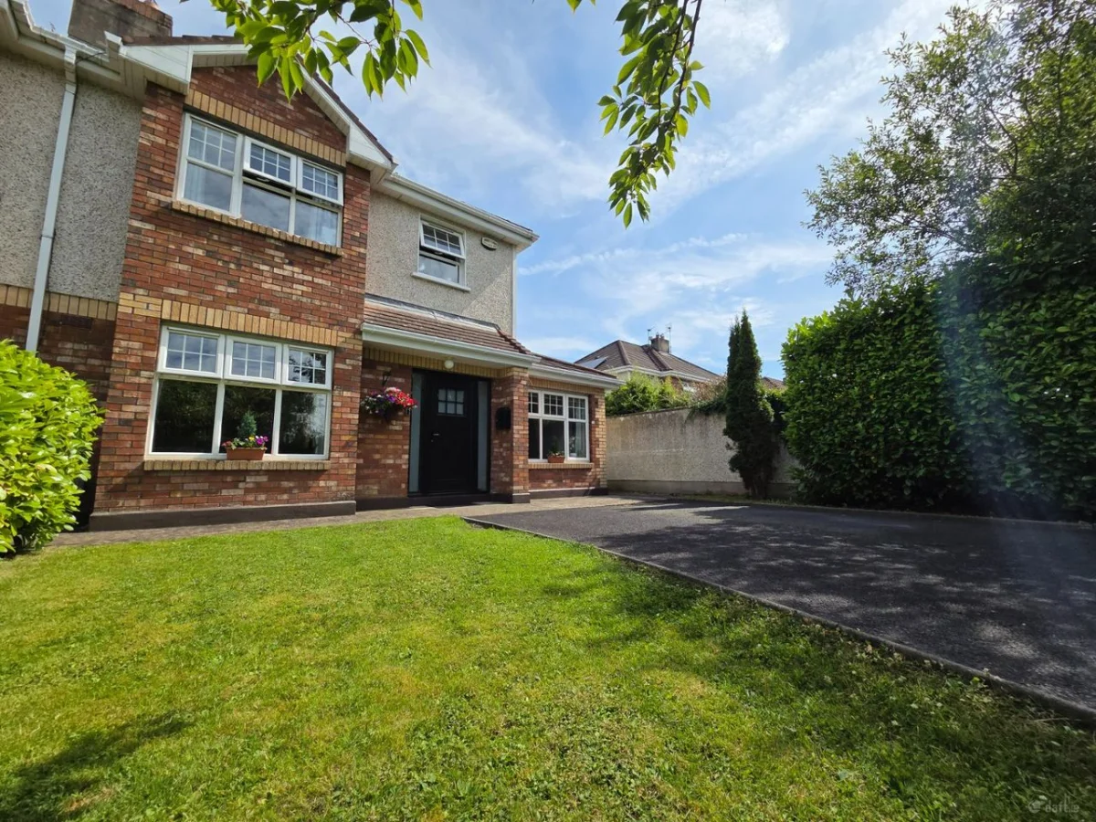8 Cherry Drive, Glencairin, Dooradoyle, Co. Limerick - Image 2